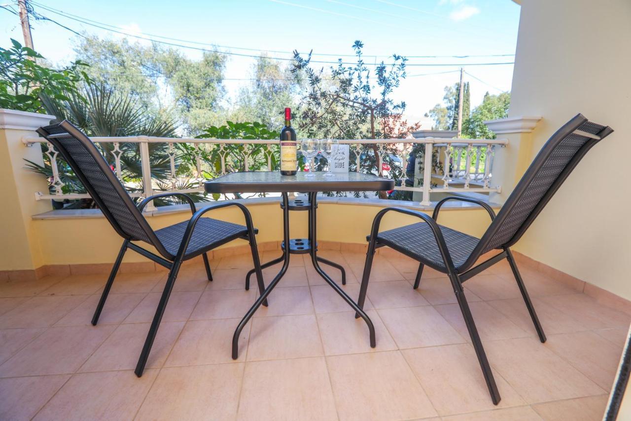 Tranquil Apartments Corfu คอนโตกาลิ ภายนอก รูปภาพ