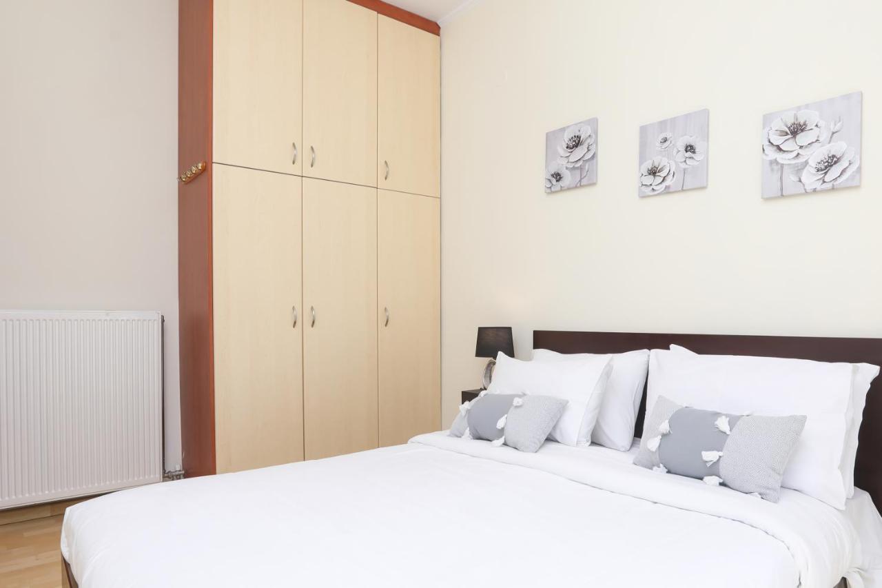 Tranquil Apartments Corfu คอนโตกาลิ ภายนอก รูปภาพ