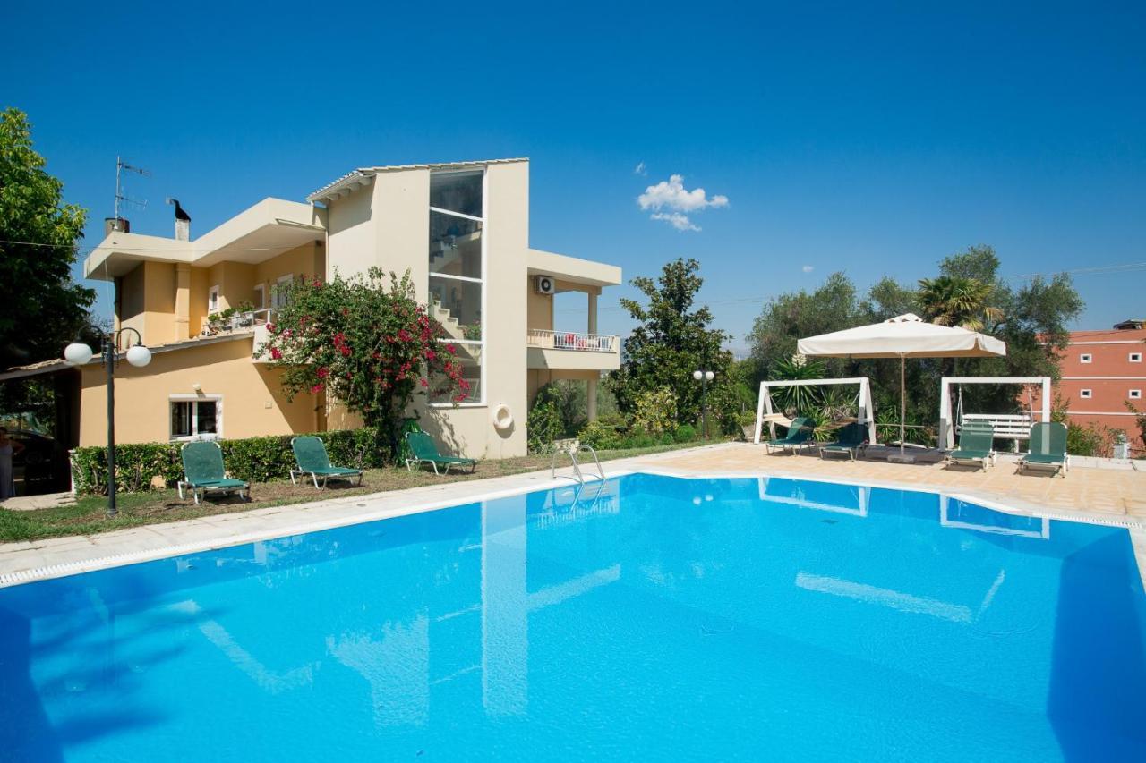 Tranquil Apartments Corfu คอนโตกาลิ ภายนอก รูปภาพ