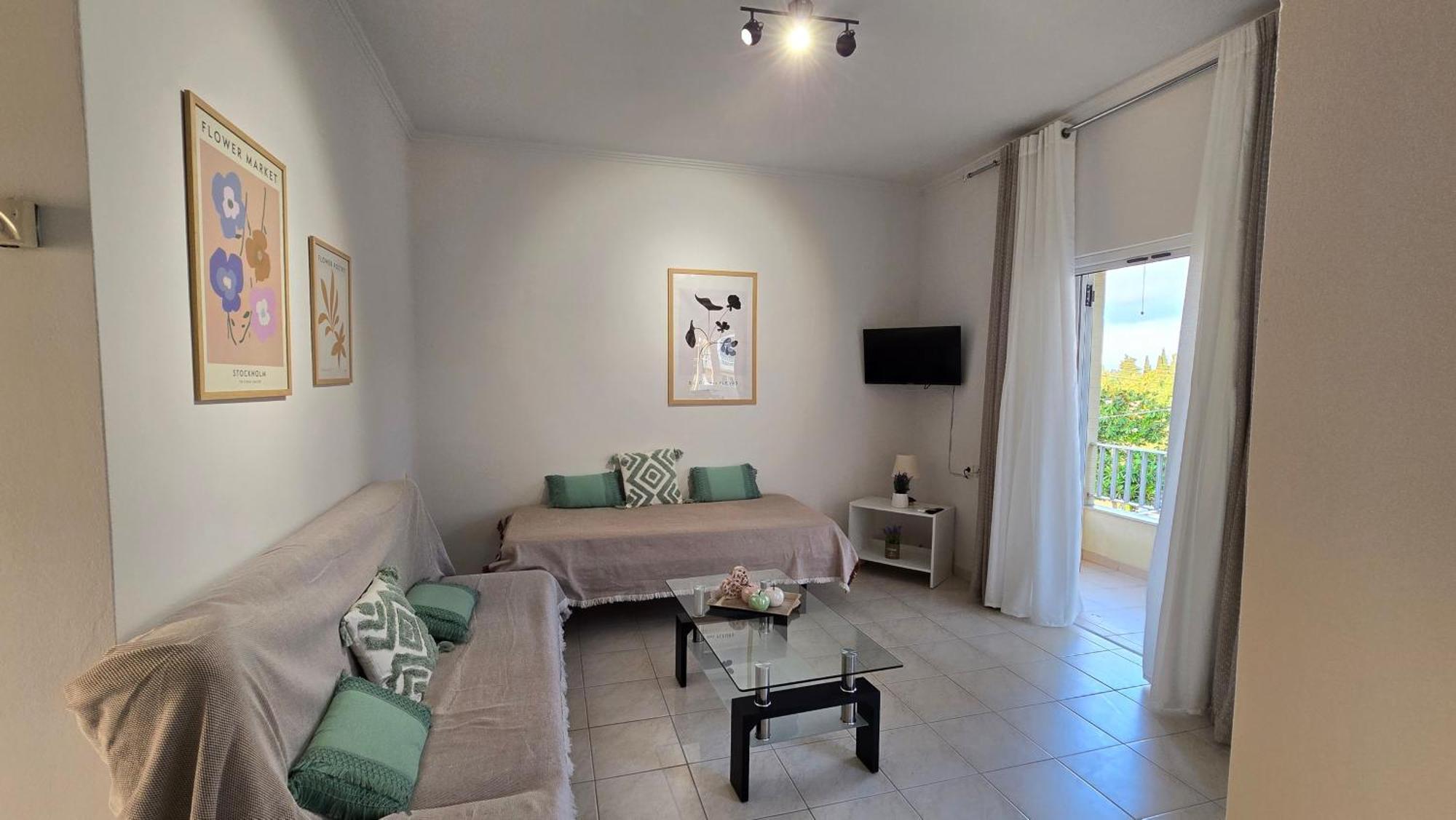 Tranquil Apartments Corfu คอนโตกาลิ ภายนอก รูปภาพ